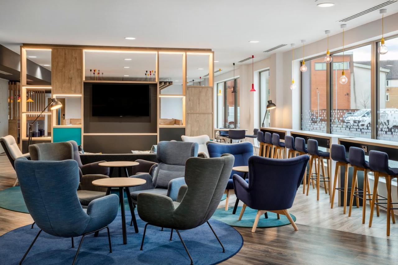 Holiday Inn Express Cambridge West - Cambourne By Ihg 외부 사진