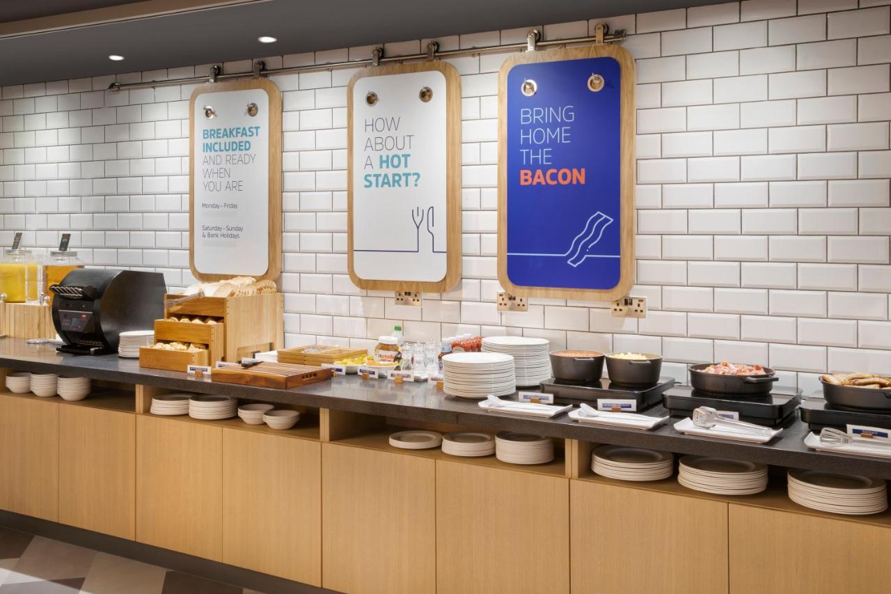Holiday Inn Express Cambridge West - Cambourne By Ihg 외부 사진