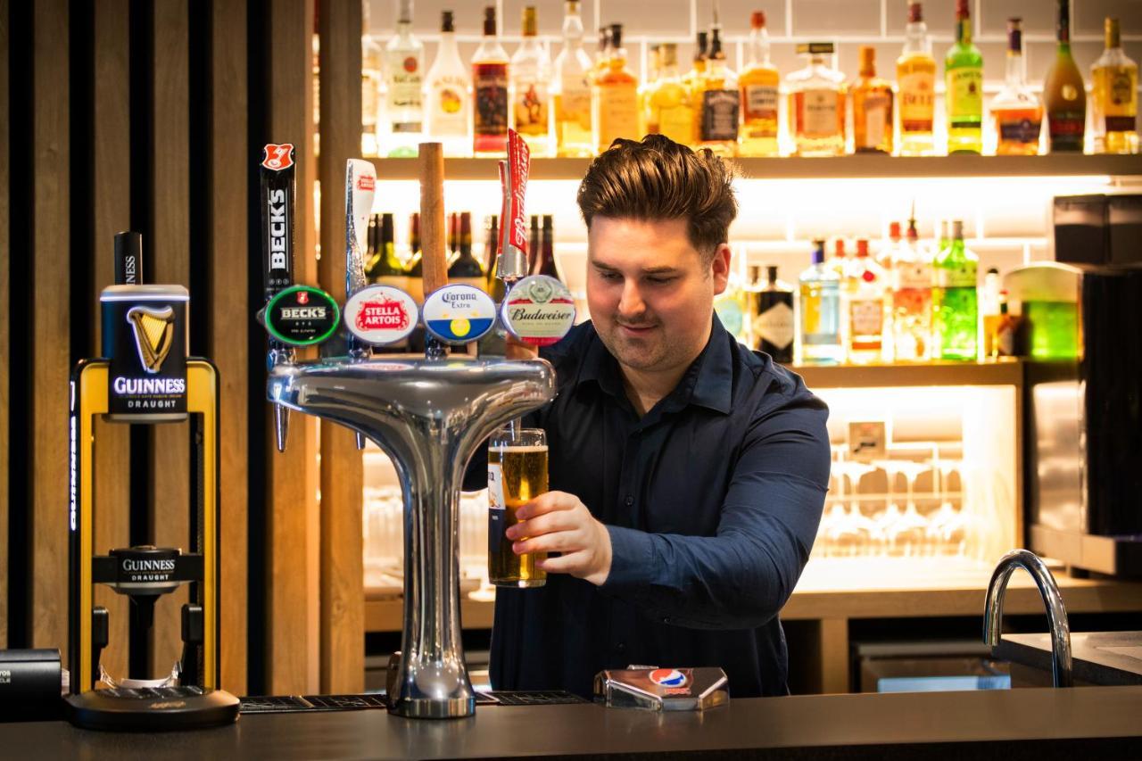 Holiday Inn Express Cambridge West - Cambourne By Ihg 외부 사진