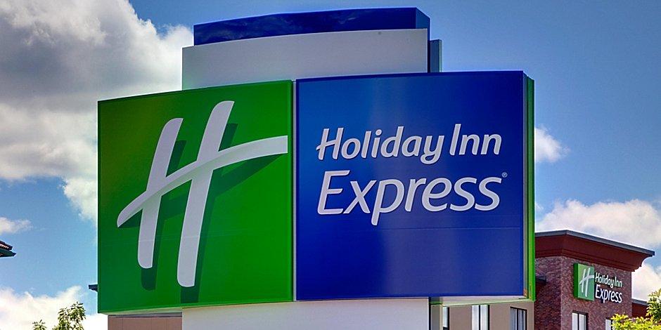 Holiday Inn Express Cambridge West - Cambourne By Ihg 외부 사진